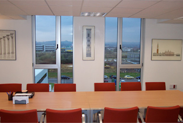 sala de reuniones edificio CentroElena