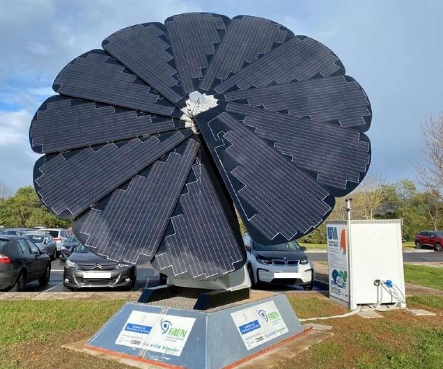 instalación ESVA (Electricidad Solar para Vehículos Automóviles)